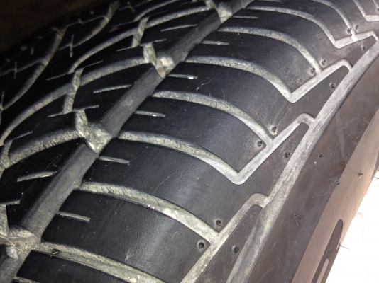 ขาย bridgestone dueler h/p 265/70r16 ปี 13+TRD 16 (ยกเลิกก่อนค่ะ) ขาย bridgestone dueler h/p 265/70r16 ปี 13+TRD 16 (ยกเลิกก่อนค่ะ)