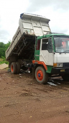 หกล้อดั้ม