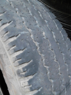 255/70R15  BRIDGE STONE DUELER H/T 840  มี 2 เส้น ยางเบอร์นี้หายาก  TEL.081-427-3941