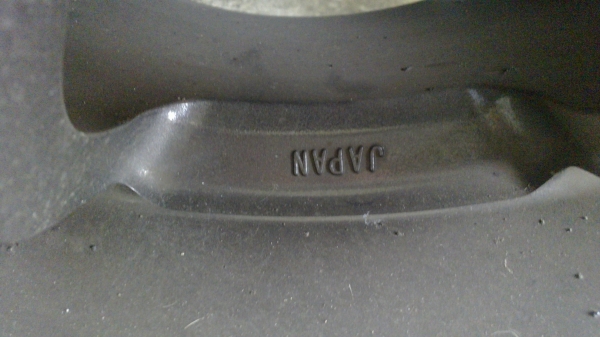 ขายแม็ก RE30 JAPAN 18x8.0 5รู108 ออฟ 40 ขายแม็ก RE30 JAPAN 18x8.0 5รู108 ออฟ 40