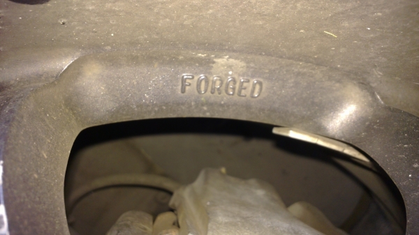 ขายแม็ก RE30 JAPAN 18x8.0 5รู108 ออฟ 40 ขายแม็ก RE30 JAPAN 18x8.0 5รู108 ออฟ 40