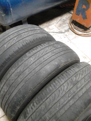 215/60R16 BRIDGESTONE TURANZA GR90 มี 3 เส้น  TEL.081-427-3941