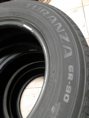 215/60R16 BRIDGESTONE TURANZA GR90 มี 3 เส้น  TEL.081-427-3941