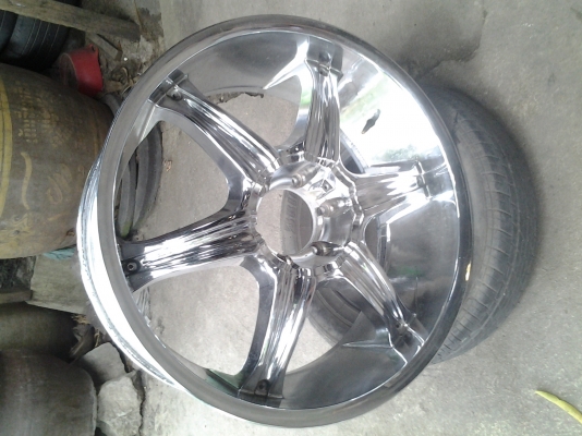 ขอบ22  ถูกๆๆ  ตามสภาพใส่กระบะ6รู