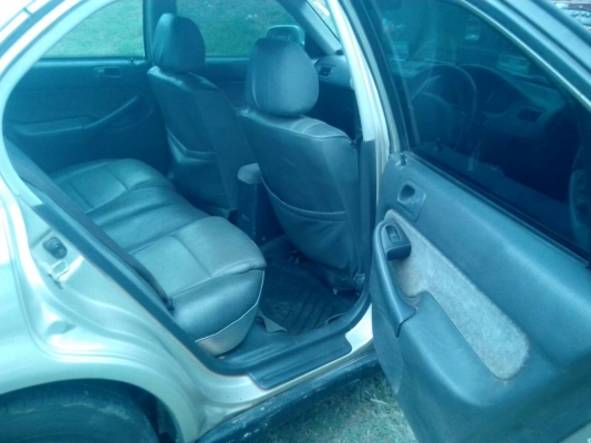 ตาโต ออโต้ แก๊สLPG หัวฉีด เครื่องเกียร์ดี ภายในสวย CD USB