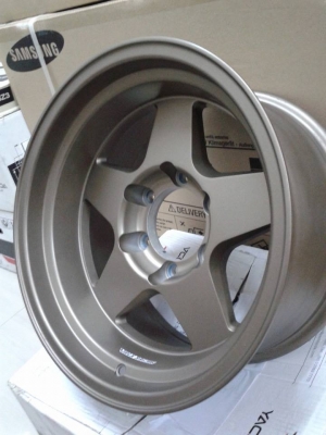 มาอีกแล้ว ล้อ 16x8.5 off-25 สีน้ำตาล สภาพ 99\% แต่ราคามือสอง มาอีกแล้ว ล้อ 16x8.5 off-25 สีน้ำตาล สภาพ 99\% แต่ราคามือสอง