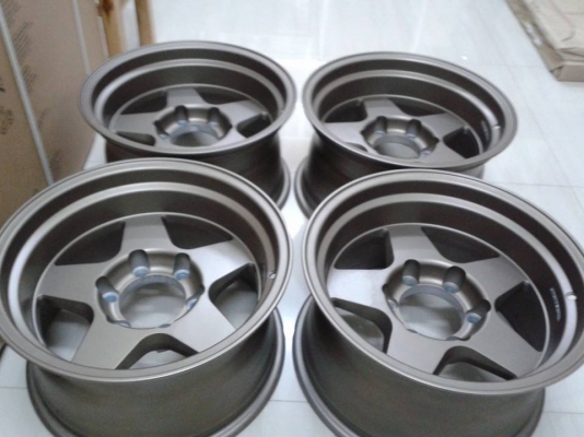 มาอีกแล้ว ล้อ 16x8.5 off-25 สีน้ำตาล สภาพ 99\% แต่ราคามือสอง มาอีกแล้ว ล้อ 16x8.5 off-25 สีน้ำตาล สภาพ 99\% แต่ราคามือสอง