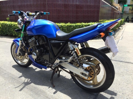 CB 400 ปี94 ทะเบียนพร้อมโอน ของแต่งเต็ม CB 400 ปี94 ทะเบียนพร้อมโอน ของแต่งเต็ม