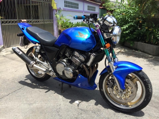 CB 400 ปี94 ทะเบียนพร้อมโอน ของแต่งเต็ม CB 400 ปี94 ทะเบียนพร้อมโอน ของแต่งเต็ม