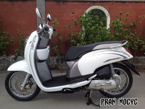 ขายscoopy-iสีขาวเทา ตัวTOP ปี2013
