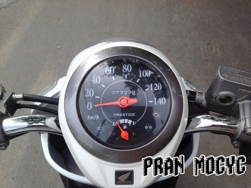 ขายscoopy-iสีขาวเทา ตัวTOP ปี2013 ขายscoopy-iสีขาวเทา ตัวTOP ปี2013