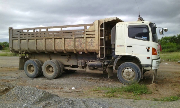 ขาย Hino 320 สองเพลาดั้ม ปี 47(เพิ่มรูป)