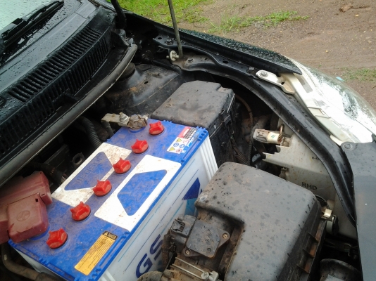 TOYOTA VIOS 1.5 ปี53 วิ่ง60000โล มือเดว เกียรธรรมดา เคริ่องเสียงเต็ม ยังไม่กินแก้ส