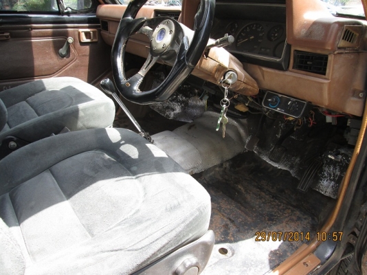 sale nissan umy-720 4wd 4doors 1986/135,000฿