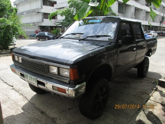 sale nissan umy-720 4wd 4doors 1986/135,000฿