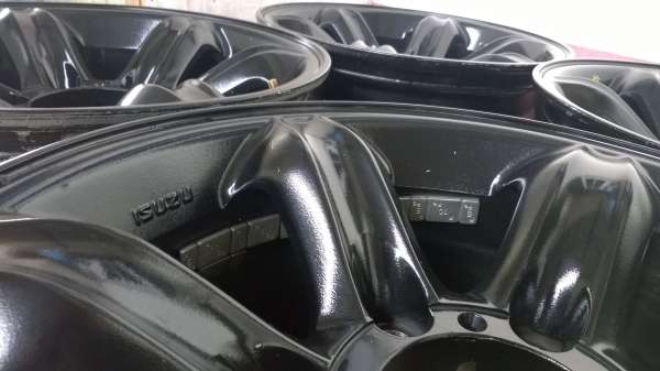 ล้อเล็บเหยี่ยวแท้ ขอบเดิมๆ