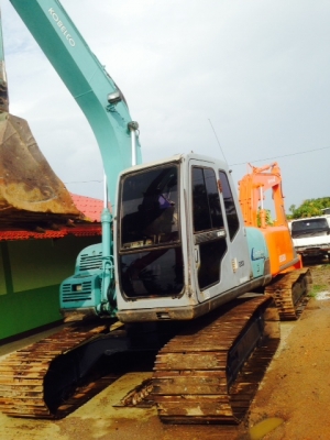 ขายด่วน KOBELCO SK100-3  ซื้อเก่าญี่ปุ่นมาปีกว่า รถสภาพสวย ใบแทรค 70  เครื่องปั้มดี ไฟฟ้าครบ