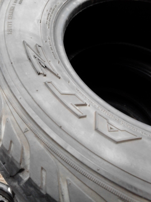235/70R15  FORCEUM MILLENNIUM  ATZ  มี 2 เส้น TEL.081-427-3941