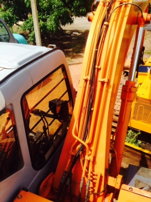 ขายด่วน  Hitachi EX120-5  นำเข้าจากญี่ปุ่นยังไม่เคยใช้งานในไทย สภาพสวย