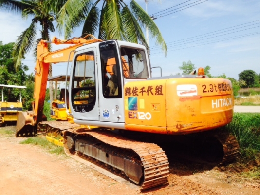 ขายด่วน  Hitachi EX120-5  นำเข้าจากญี่ปุ่นยังไม่เคยใช้งานในไทย สภาพสวย