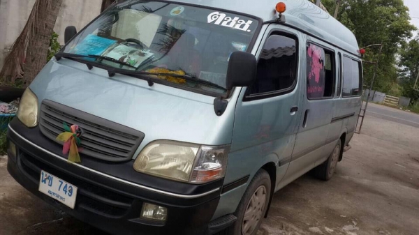 2000  TOYOTA, HIACE 2.5 โฉม หัวจรวด ปี2000