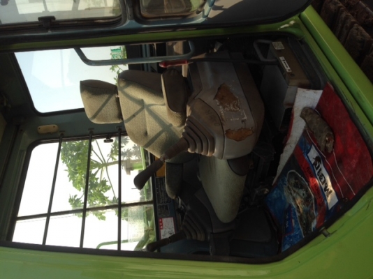 ขายด่วน Hitachi EX60-3 มีใบมีดดันพร้อมลายหัวเจาะ 4100 ชม.นำเข้าจากญี่ปุ่น สภาพสวย เครื่องปั้มดี เอวแน่น ขายด่วน Hitachi EX60-3 มีใบมีดดันพร้อมลายหัวเจาะ 4100 ชม.นำเข้าจากญี่ปุ่น สภาพสวย เครื่องปั้มดี เอวแน่น