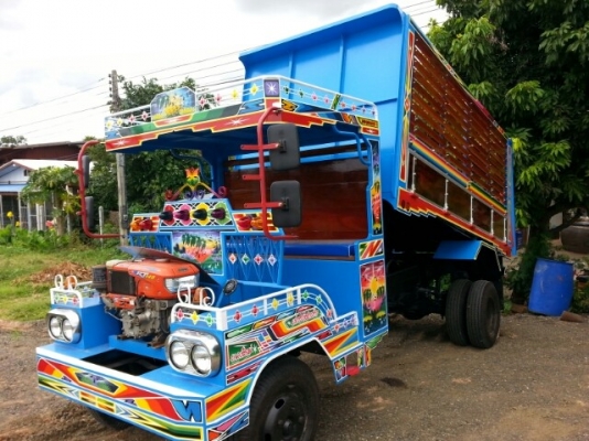 ขายรถอีแต๋น6ล้อ สภาพของใหม่ ดั้มเกษตร เครื่องRT140 มีสโล สภาพพร้อมใช้งาน เอกสารพร้อมโอน สนใจโทร 090-8588220คุณนะ หรือ www.truck.in.th/498