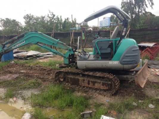 ขายรถแบคโฮ KOBELCO SK025
