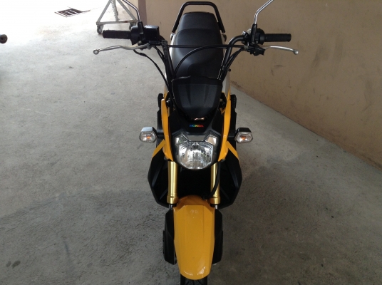 ขาย!!! ซูมเม่อX สภาพสวย ปี56 รถเครื่องดีคับ ทะเบียนครบ ภาษีไม่หมด