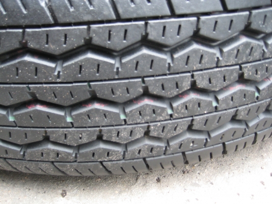 ขายกระทะ พร้อมยาง ปี13 6รู ขอบ15 ดอกเต็ม ๆ วิ่งน้อย