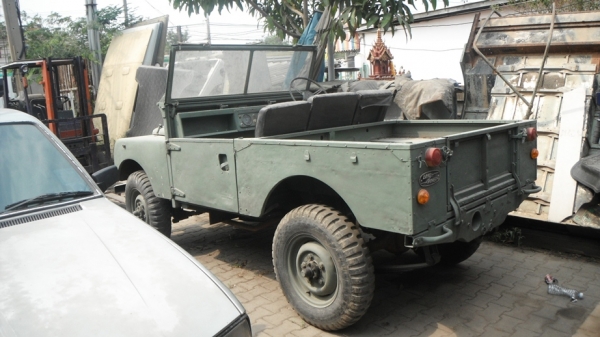 ขายแลนด์โรเวอร์ ซีรีส์1 สภาพเดิม ๆ เครื่องอีซูซุ C240 พร้อมโฟร์วีลได้ ช่วงล่างแน่น พร้อมขับทางไกลได้ ขายแลนด์โรเวอร์ ซีรีส์1 สภาพเดิม ๆ เครื่องอีซูซุ C240 พร้อมโฟร์วีลได้ ช่วงล่างแน่น พร้อมขับทางไกลได้