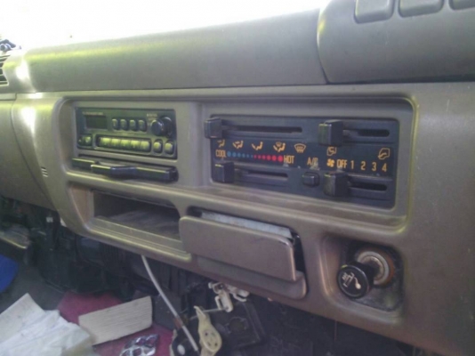 ขายNPR130 แรงปี04 กระบะคาร์โก้ยาว5.50เมตรพร้อมใช้ ขายNPR130 แรงปี04 กระบะคาร์โก้ยาว5.50เมตรพร้อมใช้