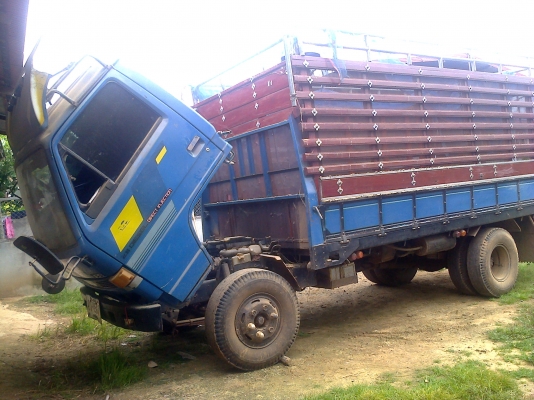 หกล้อ อีซูซุ NPR115 สภาพดีพร้อมใช้งาน ราคา469,000บ ทะเบียนพร้อมโอน