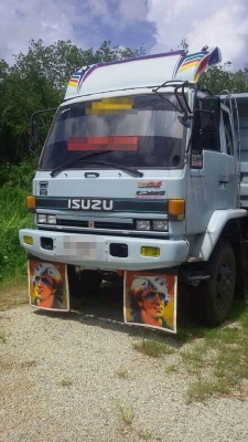 รถอีซูซุ 10 ล้อดั้ม 240 แรงม้า. ปี 39 ( นางฟ้าแท้ ) สนใจติดต่อ 081 - 6079515