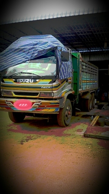 สิบล้อดั้ม