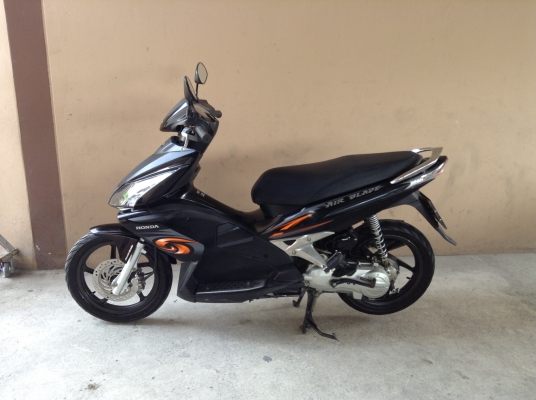 ขาย!!! ฮอนด้าแอเบรค รุ่นท็อปล้อแม็ก สภาพสวย ปี50 รถเครื่องดีคับ ทะเบียนครบ ภาษีไม่หมด