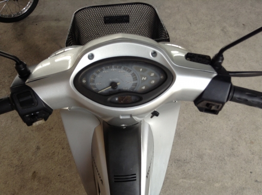 ขาย!!! เวฟ125s ปี45 รถเครื่องดีคับ ทะเบียนครบ ภาษี57