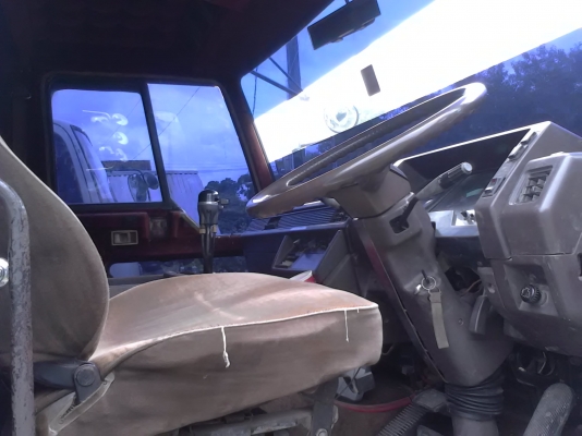 ขายครับ หลง FN527M-TC00439 เครื่อง 6D16 เทอร์โบ ดั้มข้างเรียบ รถสวยพร้อมใช้งาน ภายในสวยมากครับ