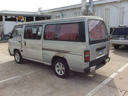 ขายรถตู้นิสสัน เออแวนปี 90 เครื่องใหม่ SR 20 หัวฉีด เกียร์ธรรมดา ติดแก๊ส LPG เพาเวอร์ ภายในเบาะหนัง เบาะหลังสามแถว แอร์หน้า แอร์หลัง ตัวถังผุบ้าง เครื่องวิ่งดี เกียร์ดี ช่วงล่างแน่นครับ ล้อแม็ก 15 ยางใหม่ 4 เส้น รถขับดีครับ ขายถูกครับ