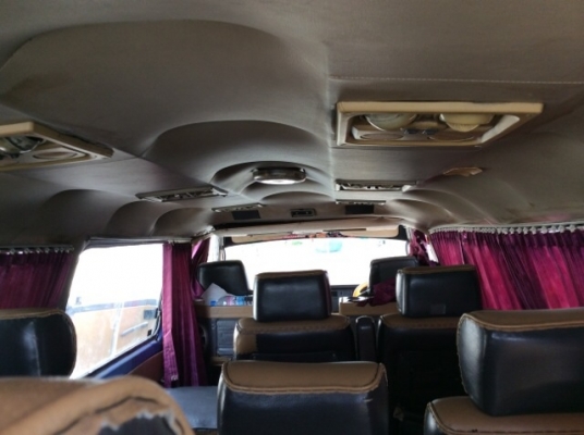 ขายรถตู้นิสสัน เออแวนปี 90 เครื่องใหม่ SR 20 หัวฉีด เกียร์ธรรมดา ติดแก๊ส LPG เพาเวอร์ ภายในเบาะหนัง เบาะหลังสามแถว แอร์หน้า แอร์หลัง ตัวถังผุบ้าง เครื่องวิ่งดี เกียร์ดี ช่วงล่างแน่นครับ ล้อแม็ก 15 ยางใหม่ 4 เส้น รถขับดีครับ ขายถูกครับ