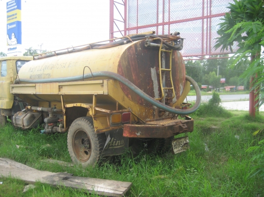 ขายรถน้ำ  มีเล่มจัดแนนท์ได้ แสนกว่าๆ  ขาย  220,000 บาท