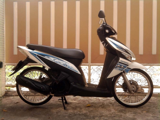 ขออนุญาติขาย Honda Click Combi Brake สีขาวมุก ขออนุญาติขาย Honda Click Combi Brake สีขาวมุก