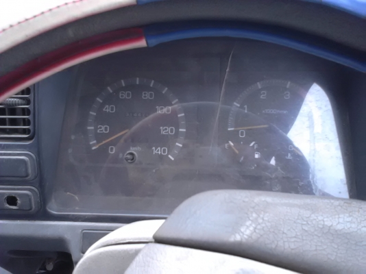 ลดราคา 350,000 บาท ขายครับ รถ 6 ล้อ Mitsubishi ปี 49 เครื่อง 4D35-DT0123 120 แรง ยาว 5 เมตร