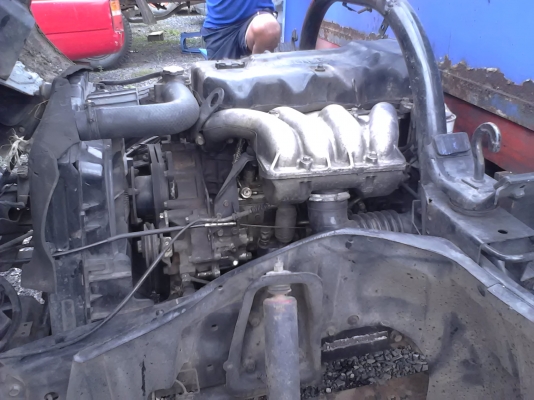 ลดราคา 350,000 บาท ขายครับ รถ 6 ล้อ Mitsubishi ปี 49 เครื่อง 4D35-DT0123 120 แรง ยาว 5 เมตร