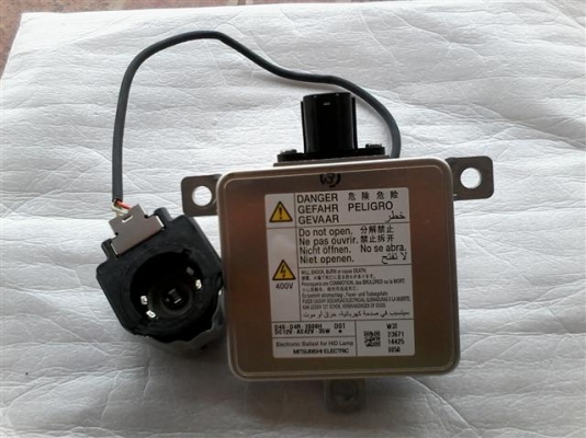 ขายชุดไฟซีนอล(Xenon)STANDART แท้ศูนย์ใส่รถรุ่น CIVIC FD,CRV,ACCORD