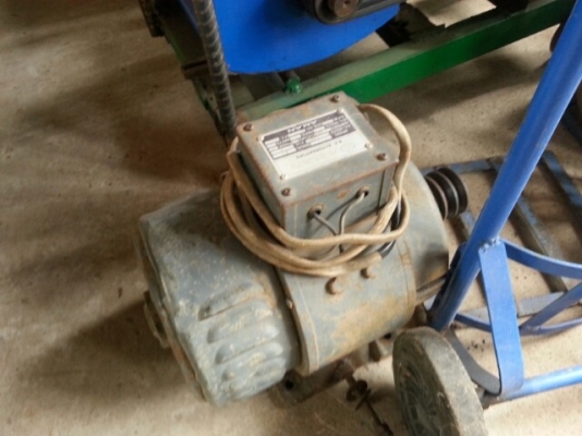 ขายถูก ไดปั่นไฟขนาด3.0Kg สภาพพร้อมใช้งาน สนใจสอบถามรายละเอียดเพิ่มเติมโทร 090-8588220คุณนะ หรือ www.truck.in.th/498 ขายถูก ไดปั่นไฟขนาด3.0Kg สภาพพร้อมใช้งาน สนใจสอบถามรายละเอียดเพิ่มเติมโทร 090-8588220คุณนะ หรือ www.truck.in.th/498