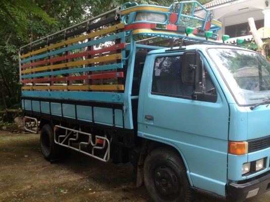 ขายหกล้อ 110 พ.เวอร์ เกียรสั้นแท้ สภาพสวยพร้อมใช้งาน (ขายเอง)