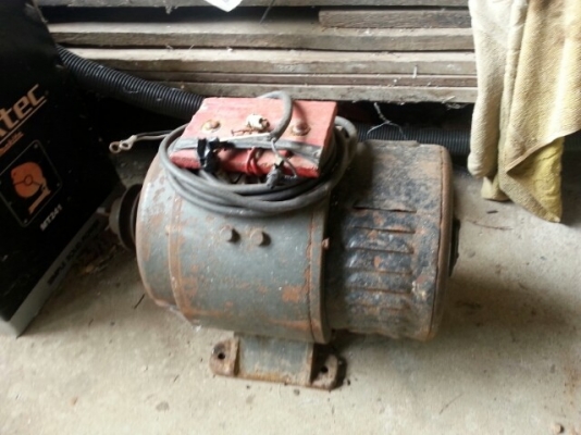 ขายถูก ไดปั่นไฟขนาด 2.5Kg สภาพพร้อมใช้งาน สนใจสอบถามรายละเอียดเพิ่มเติมโทร 090-8588220คุณนะ หรือ www.truck.in.th/498