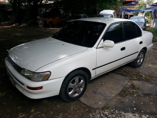 3 ห่วง ปี 93 เกียร์ออโต้ เครื่อง 1600 ติดแก๊สแล้วค่ะ