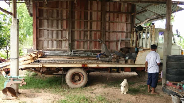 ขายเทรลเลอร์หกล้อ Hino Km505 ราคา189000 บาท